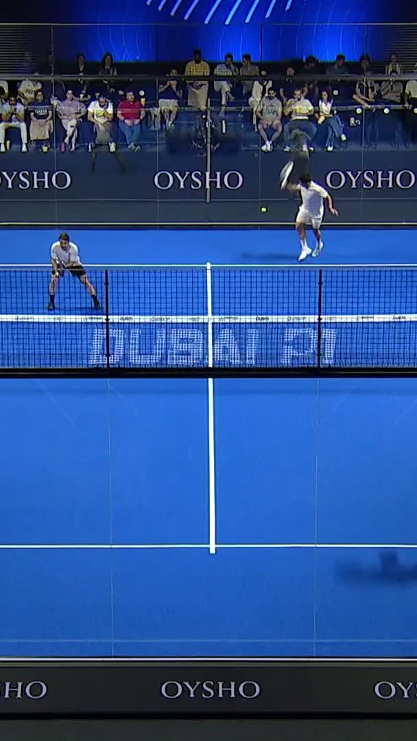 Tapia's smash wins the break point