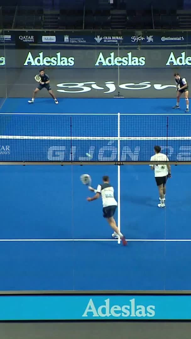 Aguirre and Arroyo take the first star point of the match