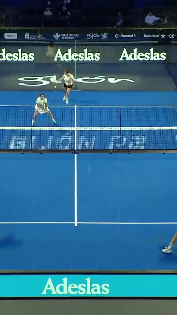 Powerful shot by Triay to achieve the break point