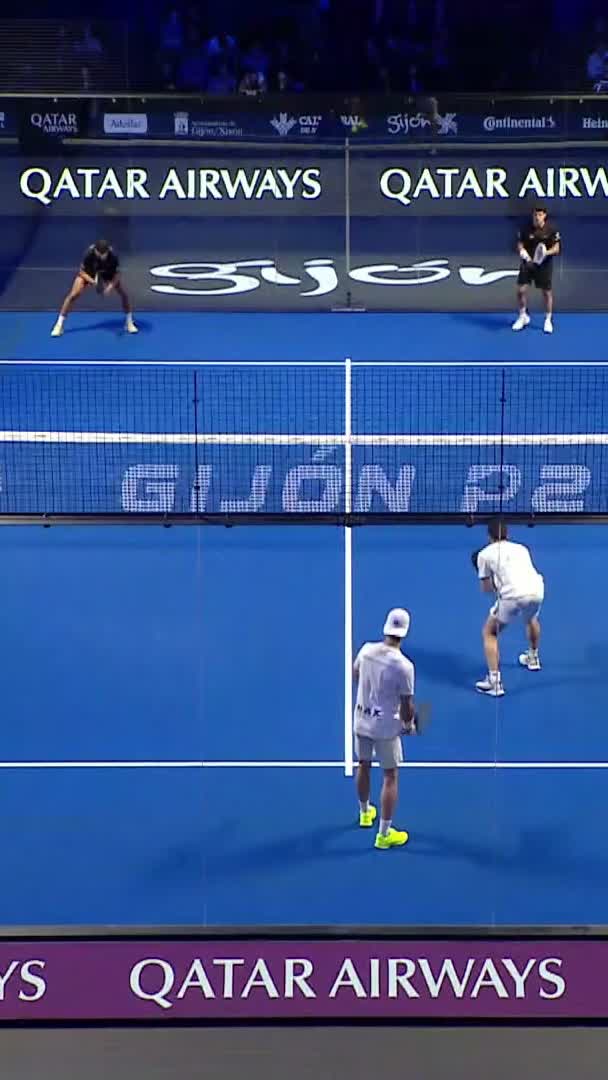 Great defense by Gonzalez, but Tapia executes a powerful x4 to win the point