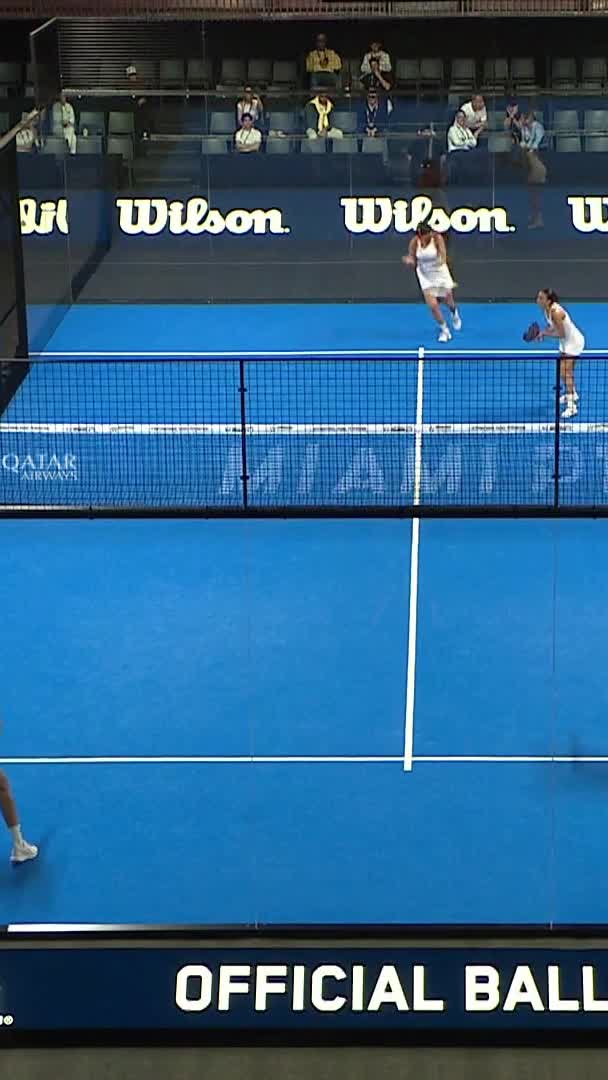 Amazing volley by Guinart over the net to save a break point against them