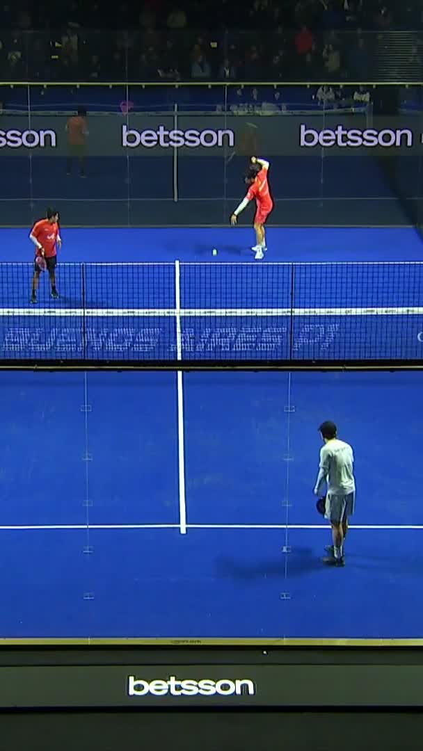Extraordinary out of court hit by Navarro