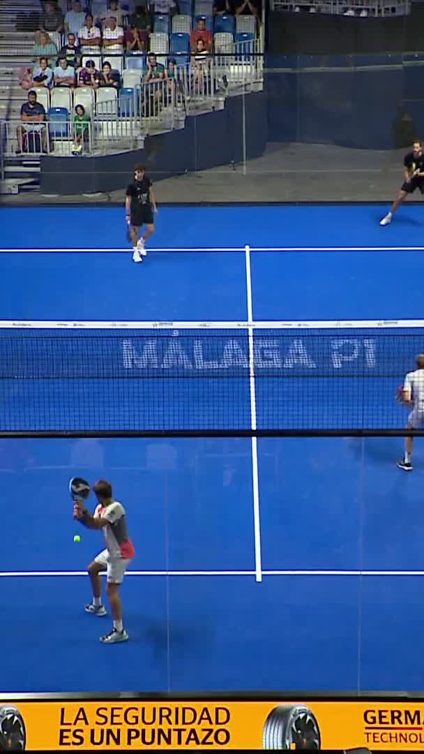 García's smash wins the set point