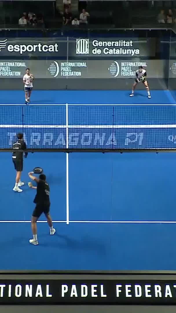 Coello finishes the point with great quality in front of the net