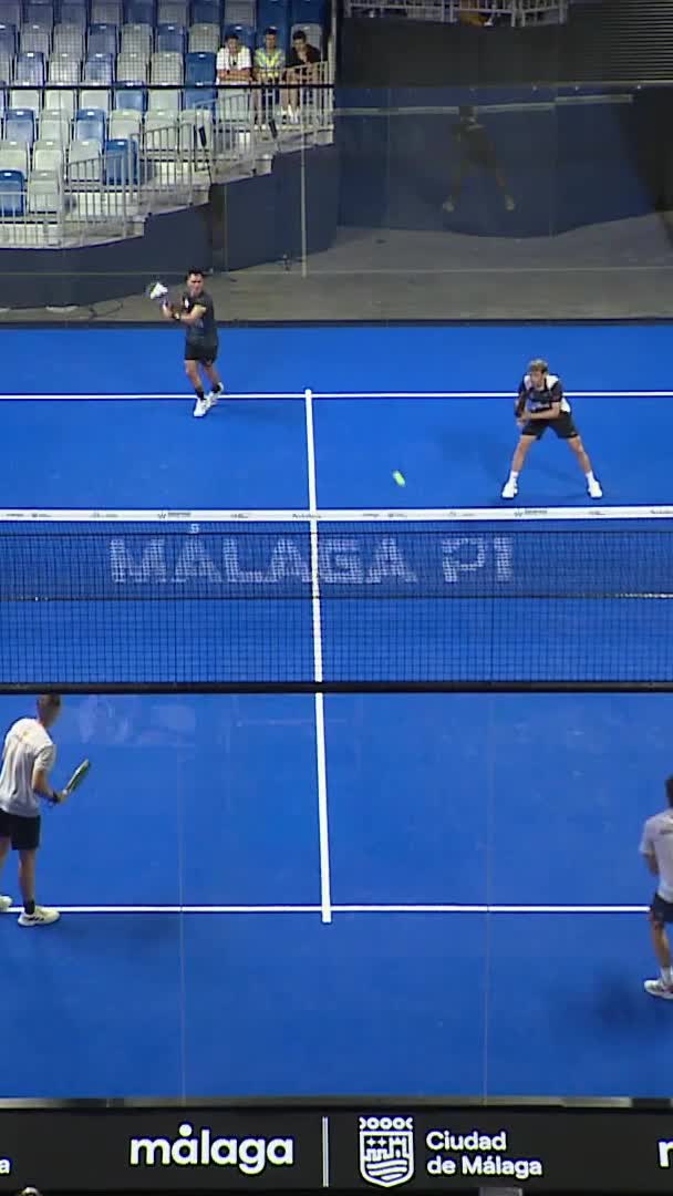 Stupaczuk and Arce win the first set